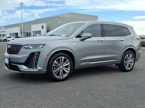 2025 Cadillac XT6 Premium Luxury FWD