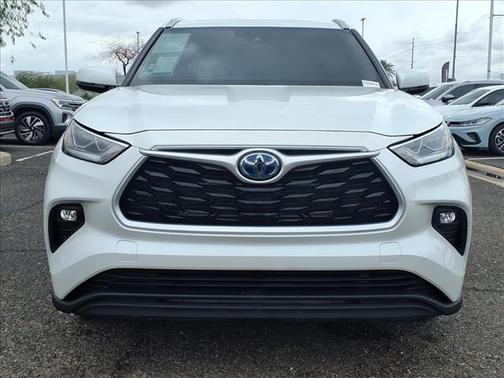 2022 Toyota Highlander Hybrid Base