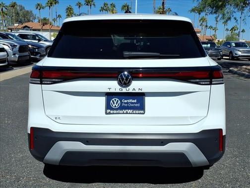 2025 Volkswagen Tiguan 2.0T SE