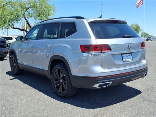 Pyrite Silver Metallic 2023 Volkswagen Atlas SE 4Motion