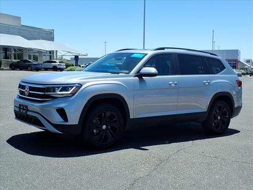 Pyrite Silver Metallic 2023 Volkswagen Atlas SE 4Motion