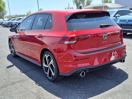 2025 Volkswagen Golf GTI 2.0T SE 4-Door