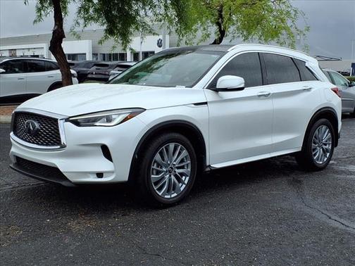 2023 INFINITI QX50 LUXE