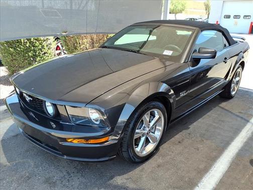 Grey 2008 Ford Mustang GT Deluxe