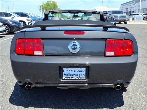 Grey 2008 Ford Mustang GT Deluxe