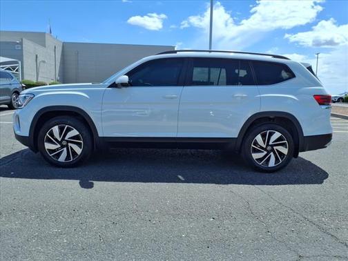 2025 Volkswagen Atlas SE