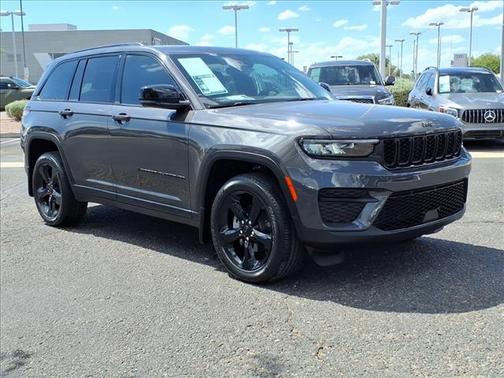 2024 Jeep Grand Cherokee Altitude