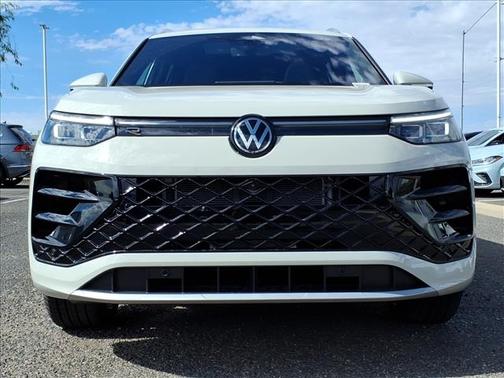 2026 Volkswagen Tiguan 2.0T SEL R-Line 4MOTION