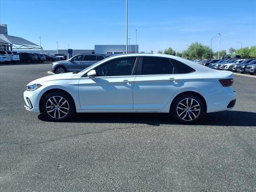 2025 Volkswagen Jetta 1.4T SE