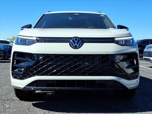 2025 Volkswagen Tiguan 2.0T SE R-Line Black 4MOTION