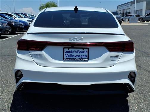 White 2022 Kia Forte GT-Line