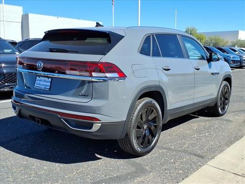 2026 Volkswagen Atlas Cross Sport 2.0T SE w/Technology 4MOTION