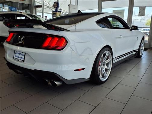 2022 Ford Shelby GT500 Base