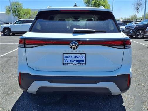 2025 Volkswagen Tiguan 2.0T SE