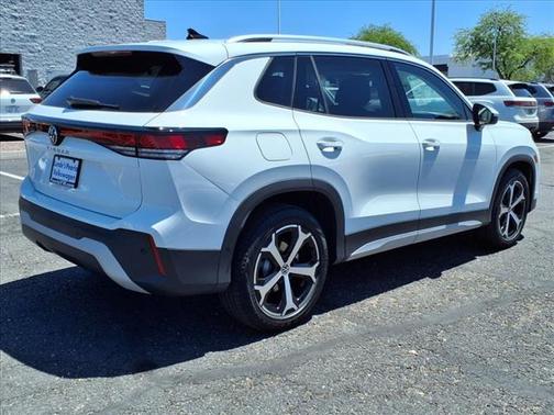 2025 Volkswagen Tiguan 2.0T SE