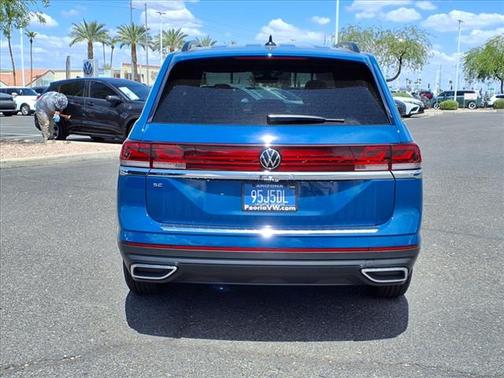 2025 Volkswagen Atlas SE