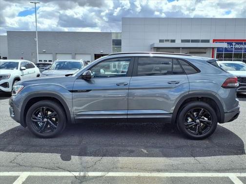 2025 Volkswagen Atlas Cross Sport 2.0T SEL