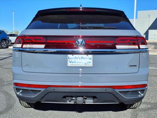 2025 Volkswagen Atlas Cross Sport 2.0T SEL