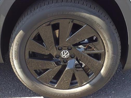 2026 Volkswagen Atlas Cross Sport 2.0T SE w/Technology 4MOTION