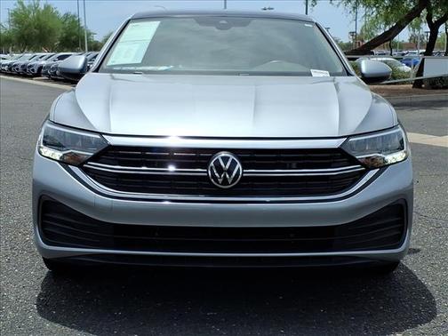 Silver 2023 Volkswagen Jetta 1.4T SE