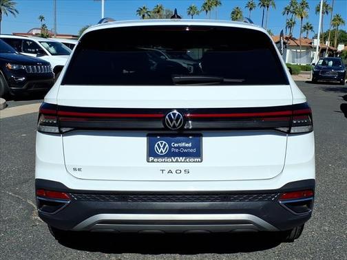 2025 Volkswagen Taos SE