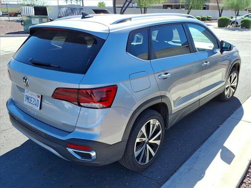 2024 Volkswagen Taos SE