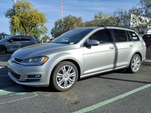 2015 Volkswagen Golf SportWagen TDI SE 4-Door