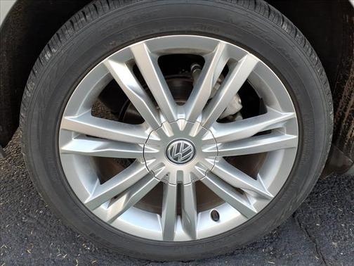 2015 Volkswagen Golf SportWagen TDI SE 4-Door