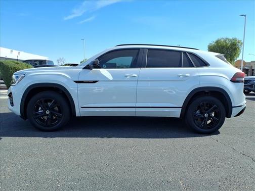 2026 Volkswagen Atlas Cross Sport 2.0T SEL