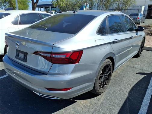 2021 Volkswagen Jetta 1.4T R-Line