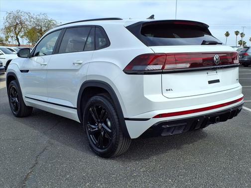2025 Volkswagen Atlas Cross Sport 2.0T SEL
