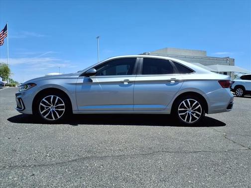 2025 Volkswagen Jetta 1.4T SE