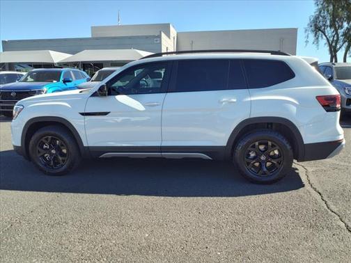 2025 Volkswagen Atlas Peak Edition 4Motion