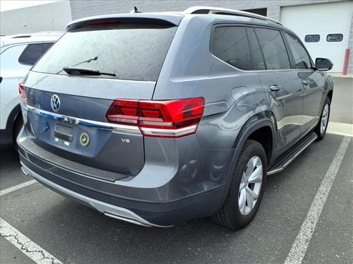 2018 Volkswagen Atlas V6 SE
