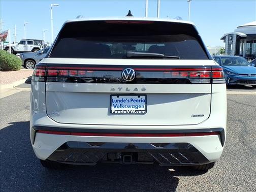 Sandstone 2027 Volkswagen Atlas SEL Premium R-Line 4Motion