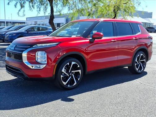 2024 Mitsubishi Outlander SE