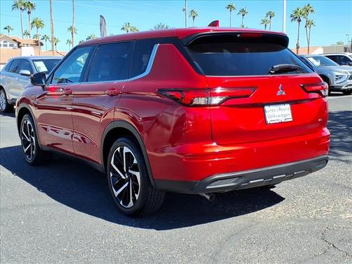 2024 Mitsubishi Outlander SE