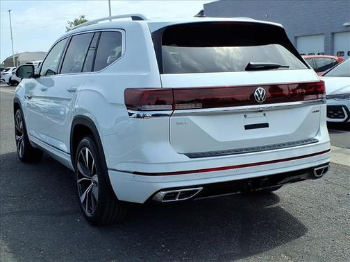 2026 Volkswagen Atlas SEL Premium R-Line 4Motion