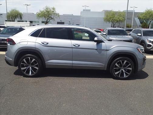 2026 Volkswagen Atlas Cross Sport 2.0T SEL Premium
