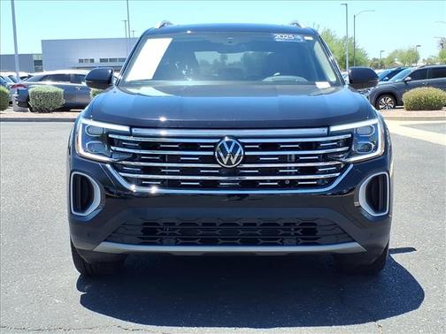 Deep Black Pearl 2025 Volkswagen Atlas SEL 4Motion