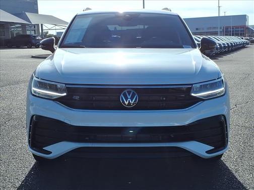 2024 Volkswagen Tiguan 2.0T SE R-Line Black 4MOTION