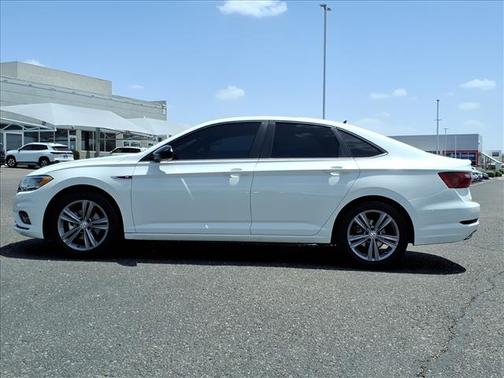 White 2021 Volkswagen Jetta 1.4T R-Line