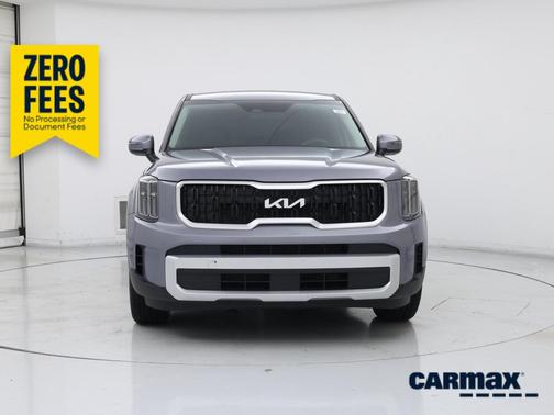 Gray 2024 Kia Telluride LX