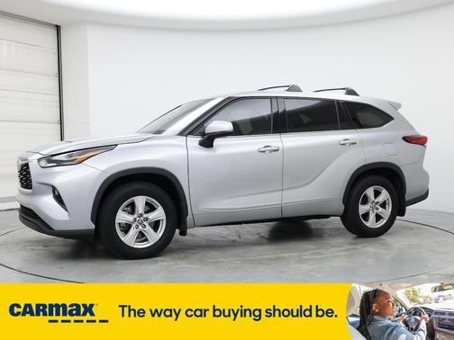 2022 Toyota Highlander LE