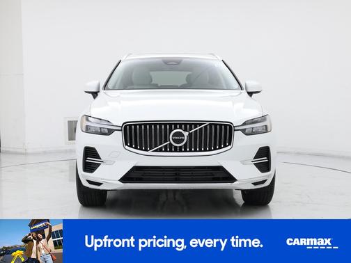2022 Volvo XC60 Recharge Plug-In Hybrid T8 Inscription Expression