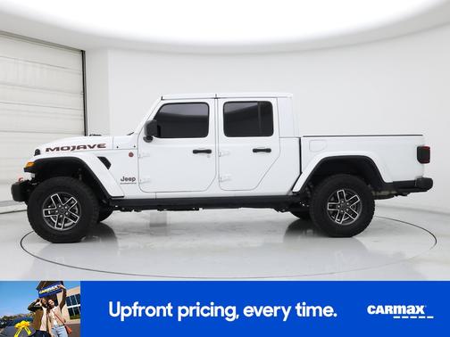 White 2025 Jeep Gladiator Mojave X