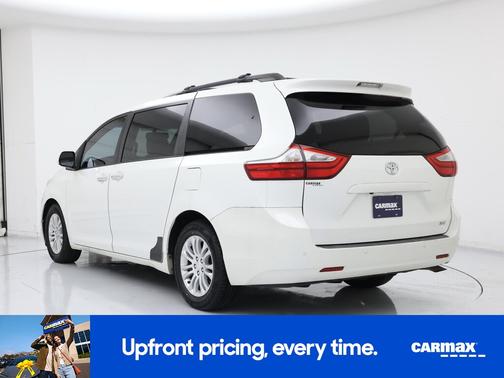 2016 Toyota Sienna XLE