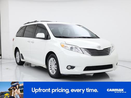 2016 Toyota Sienna XLE