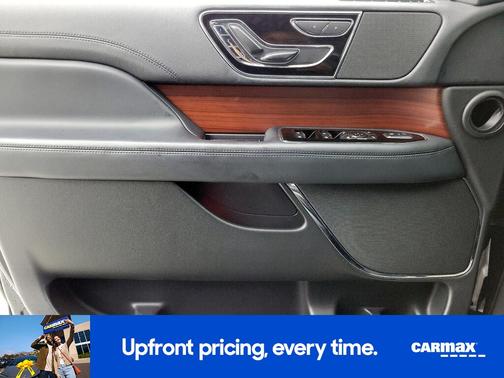 2023 Lincoln Navigator Standard