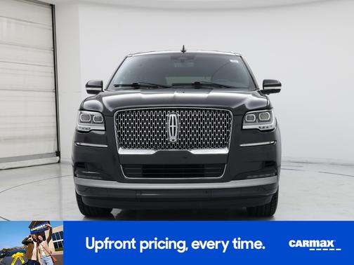 2023 Lincoln Navigator Standard